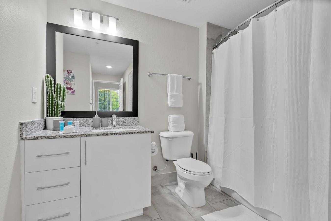 Cozy Retreat 2 Bedroom Hideaway Moments From The Sand Boynton Beach Dış mekan fotoğraf